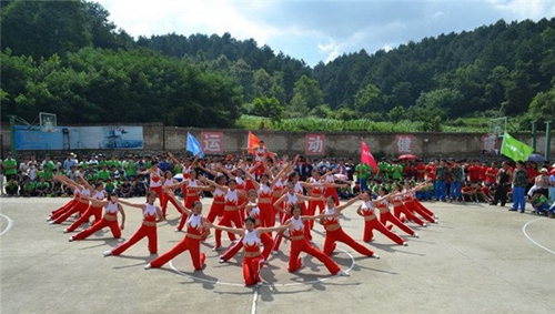 貴州鐵路技師學(xué)院(貴陽鐵路工程學(xué)校、貴陽鐵路高級技工學(xué)校)健美操比賽