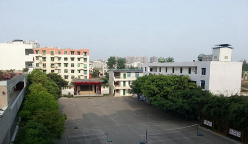成都市天府新區(qū)成人中等專業(yè)學(xué)校運(yùn)動(dòng)場(chǎng)