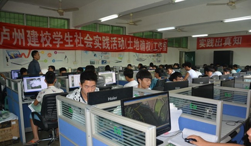 瀘縣建筑職業(yè)中專學(xué)校(瀘州建筑職業(yè)技術(shù)學(xué)校)計(jì)算機(jī)實(shí)訓(xùn)室2