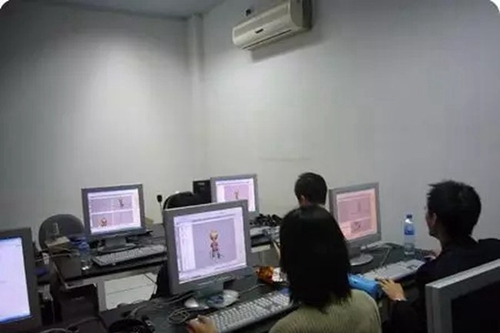 四川省綿陽(yáng)職業(yè)技術(shù)學(xué)校動(dòng)漫設(shè)計(jì)與制作
