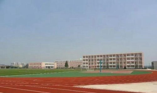 綿陽市安州區(qū)高級職業(yè)中學(xué)足球場