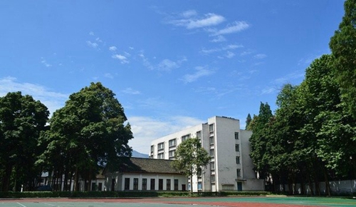 四川省檔案學(xué)校（雅安檔案學(xué)校）運(yùn)動(dòng)場