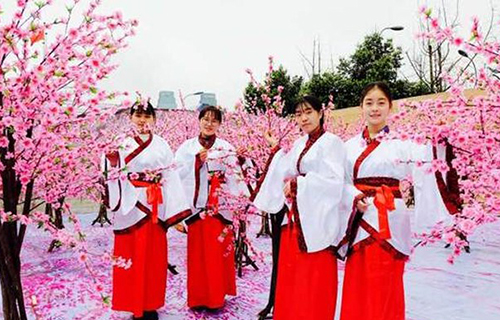 重慶工貿(mào)技師學(xué)院(重慶工貿(mào)高級技工學(xué)校)旅游服務(wù)與管理專業(yè)