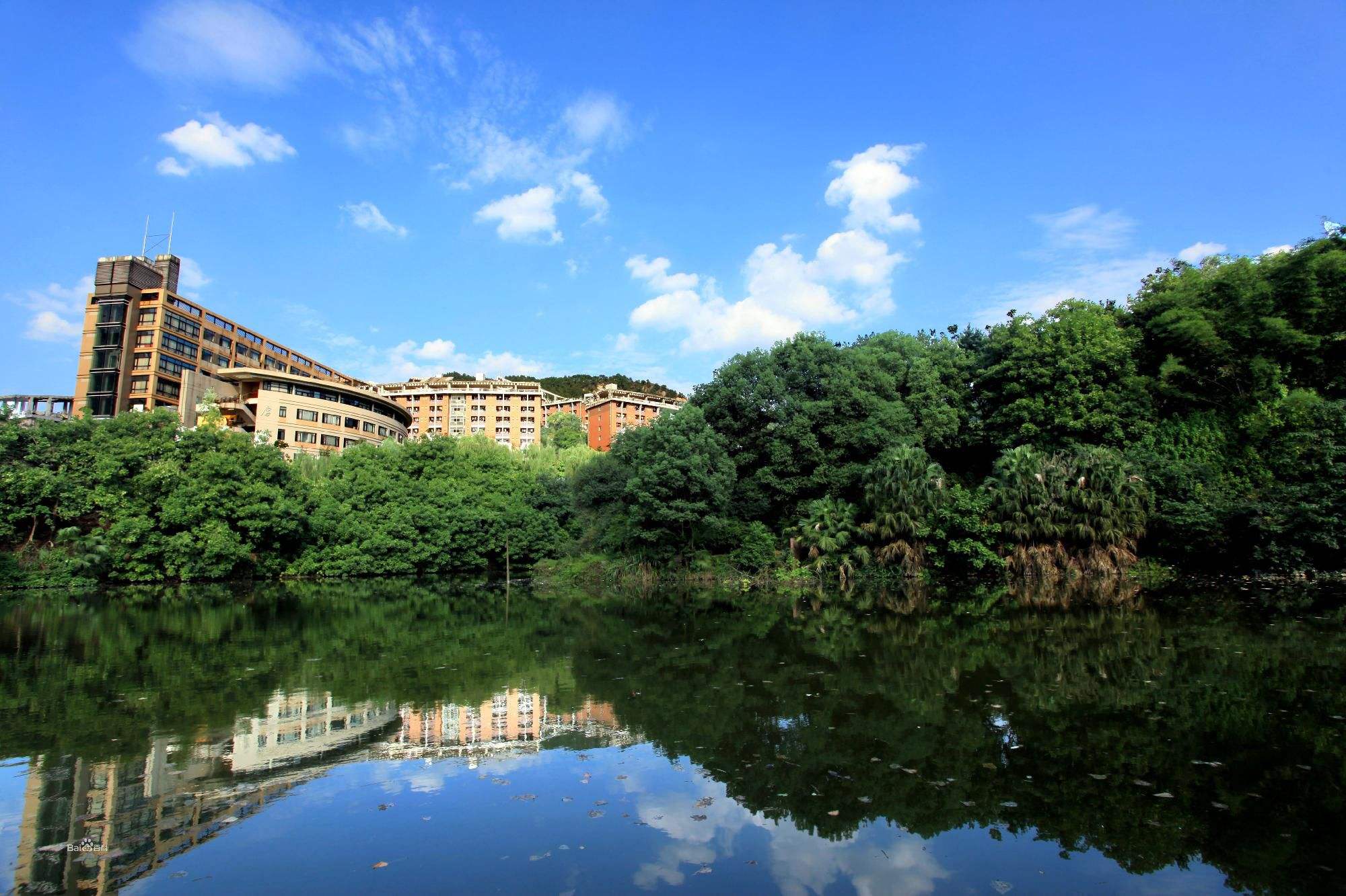 重慶南丁衛(wèi)生學校外景