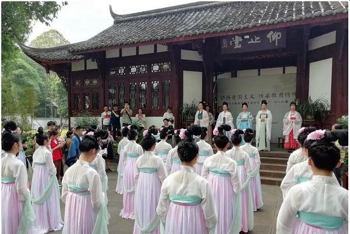 四川省人民醫(yī)院護士學校成人禮