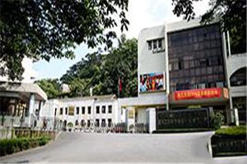 四川儀表工業(yè)學校學校大門