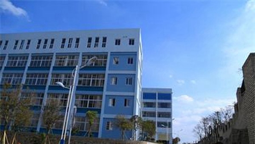 安順城市服務(wù)職業(yè)學校競技路