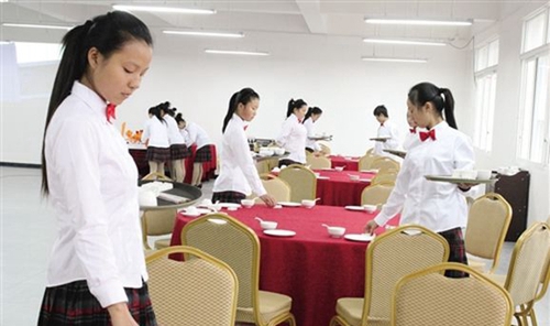 貴州省電子信息高級技工學(xué)校商貿(mào)服務(wù)類