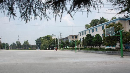 貴州水礦控股集團(tuán)有限責(zé)任公司技工學(xué)校籃、排球場(chǎng)