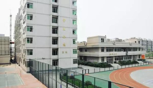 核工業(yè)成都機電學校公寓樓