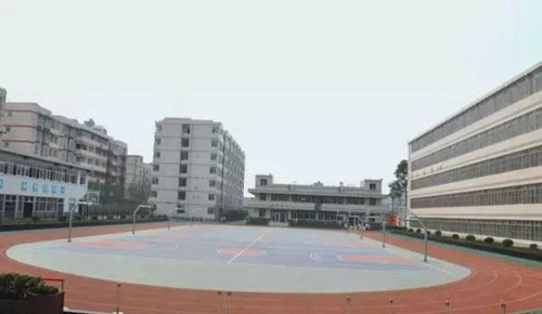 核工業(yè)成都機電學校運動場