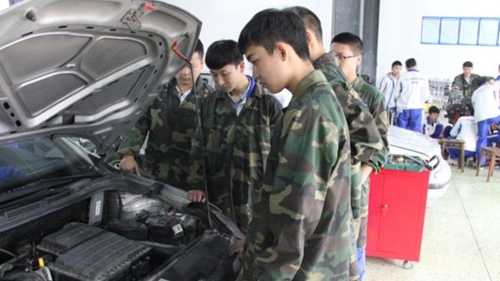 核工業(yè)成都機電學校汽車檢測與維修技術(shù)