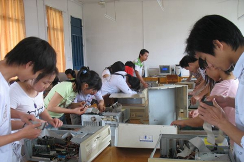 簡陽市機電工程學校計算機硬件組裝實訓