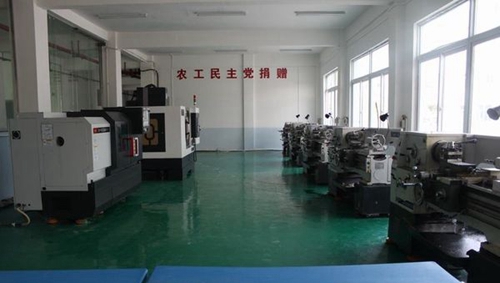 數(shù)控專業(yè)實(shí)訓(xùn)室