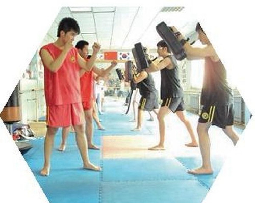 四川鍋爐高級技工學(xué)校散打社活動