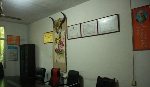宜賓南亞電子職業(yè)技術(shù)學(xué)校會議室