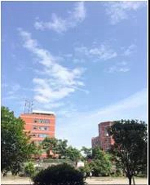 成都市機(jī)械高級(jí)技工學(xué)校校園風(fēng)貌