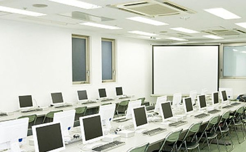 四川核工業(yè)技師學院成都溫江校區(qū)微機室