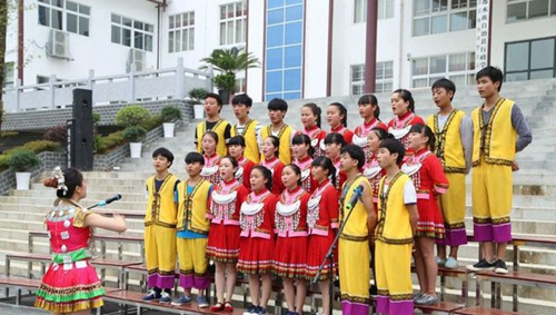 三都水族自治縣民族中等職業(yè)學校民族服飾