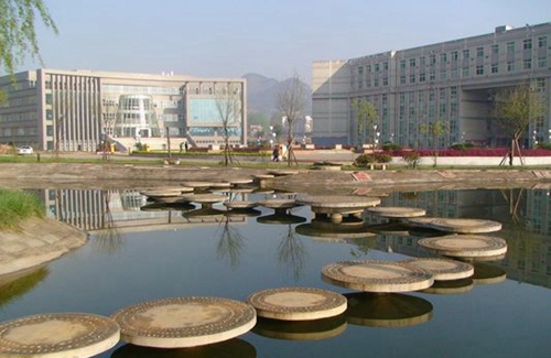 六盤水職業(yè)技術(shù)學(xué)院大景