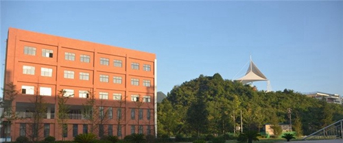 貴州省機械工業(yè)學校校園風光2