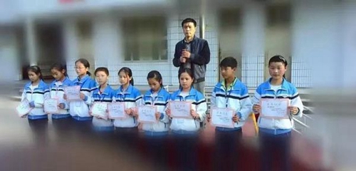 宣漢縣毛壩職業(yè)技術學校“美德少年”評選