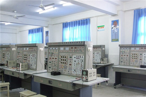 攀枝花市建筑工程學(xué)校電子實(shí)驗(yàn)設(shè)備