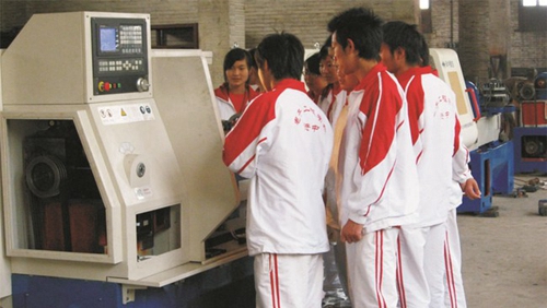資中電子工程職業(yè)技術(shù)學(xué)校機(jī)床實(shí)訓(xùn)（1）
