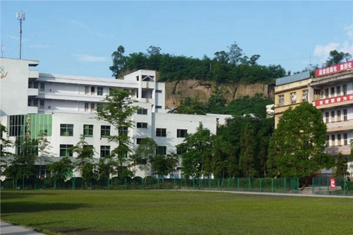 岳池縣職業(yè)技術(shù)學校校園環(huán)境