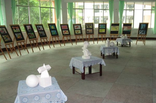 岳池縣職業(yè)技術(shù)學校畫廊