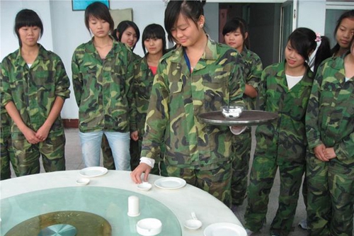 岳池縣職業(yè)技術(shù)學校酒店專業(yè)實訓(xùn)