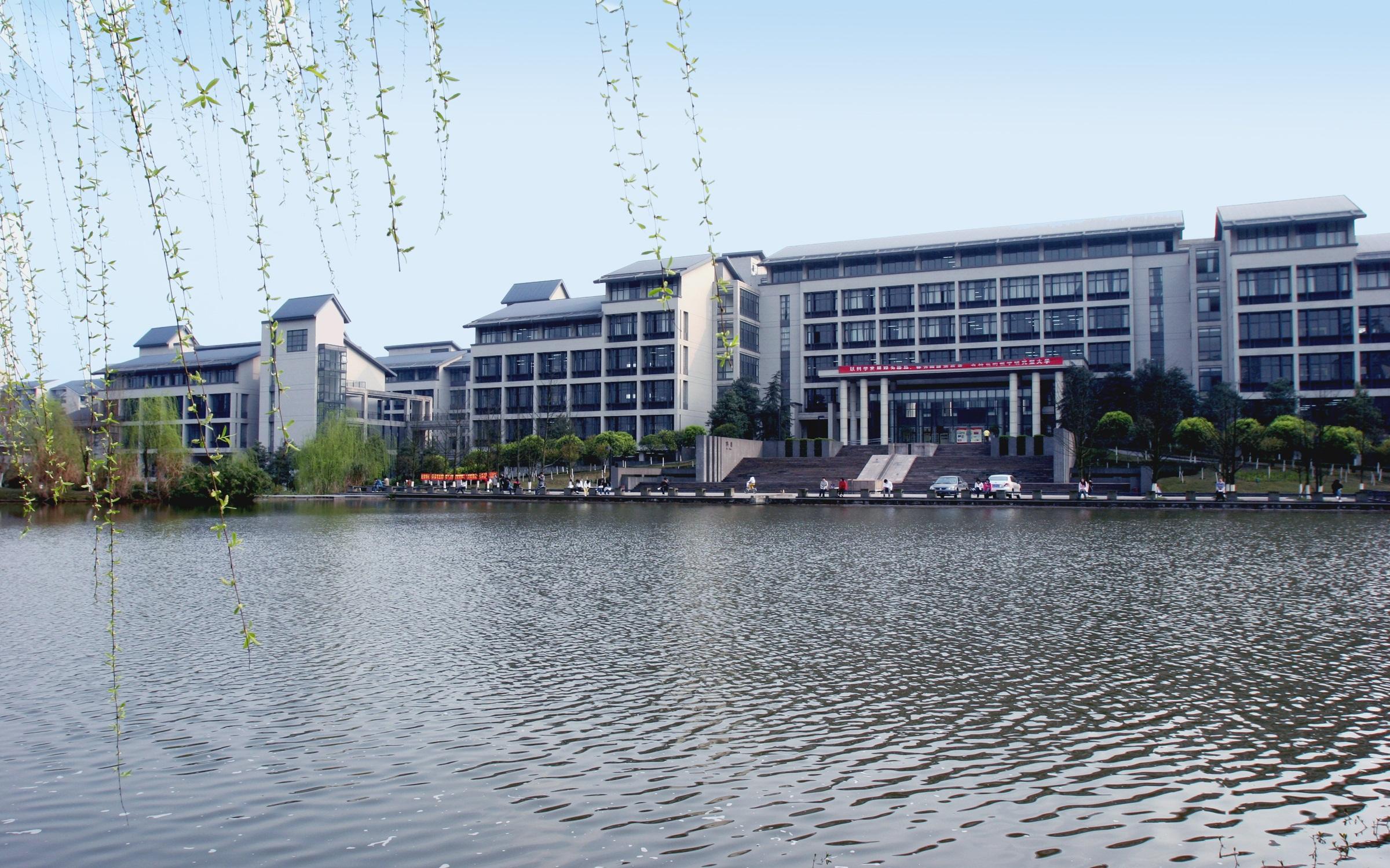 重慶市科能高級技工學(xué)校校園環(huán)境