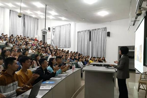 西南醫(yī)科大學(xué)附屬醫(yī)院衛(wèi)生學(xué)校（瀘州衛(wèi)校）教育講座