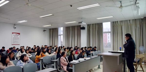 西南醫(yī)科大學(xué)附屬醫(yī)院衛(wèi)生學(xué)校（瀘州衛(wèi)校）課堂掠影