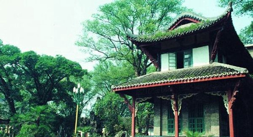 西南醫(yī)科大學(xué)附屬醫(yī)院衛(wèi)生學(xué)校（瀘州衛(wèi)校）奎星閣