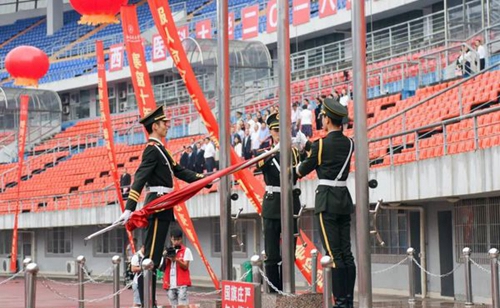 西南醫(yī)科大學(xué)附屬醫(yī)院衛(wèi)生學(xué)校（瀘州衛(wèi)校）升旗儀式