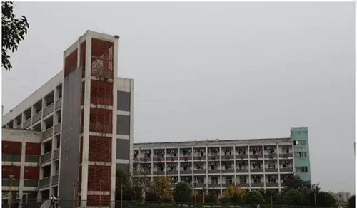 四川省敘永縣職業(yè)高級(jí)中學(xué)校校園風(fēng)貌