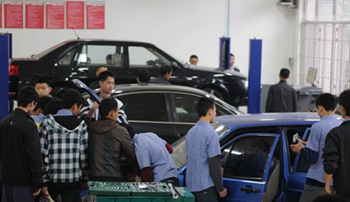 仁壽縣第二高級(jí)職業(yè)中學(xué)汽車(chē)運(yùn)用與維修專(zhuān)業(yè)