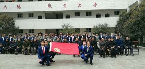 眉山市華西航空旅游學(xué)?；顒?dòng)現(xiàn)場