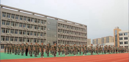 四川省青神中等職業(yè)技術(shù)學(xué)校軍訓(xùn)