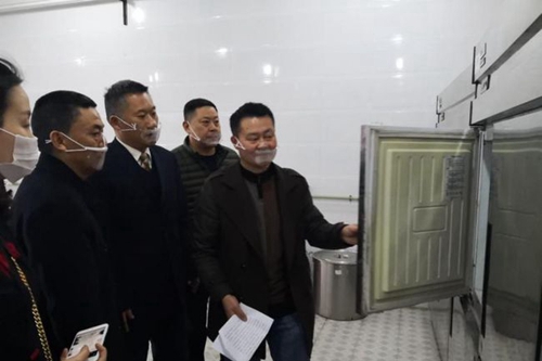 綿陽市機(jī)械電氣工業(yè)學(xué)校檢查食品安全