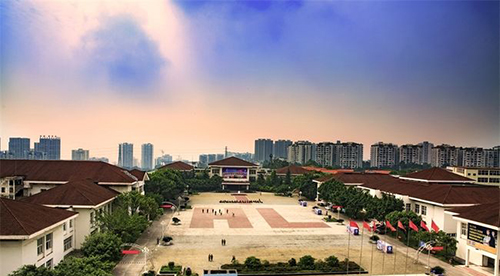 重慶海聯(lián)職業(yè)技術(shù)學(xué)院校園鳥瞰圖