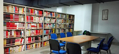重慶傳媒職業(yè)學院圖書館內(nèi)景2