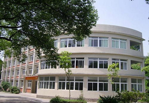 重慶青年職業(yè)技術(shù)學(xué)院第二教學(xué)樓