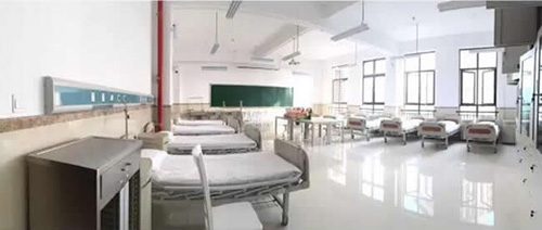 重慶護理職業(yè)學院護理實驗室