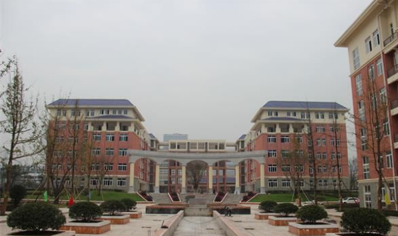 重慶教育管理學(xué)校