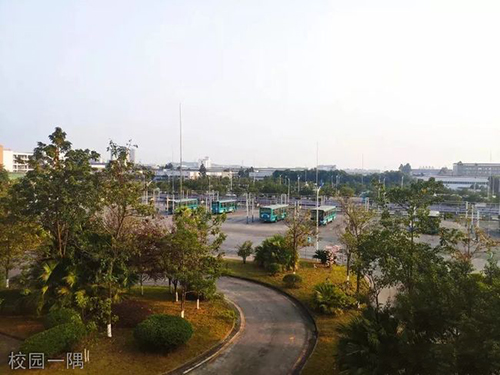 重慶公共運輸職業(yè)學(xué)院校園一隅