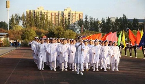 四川應(yīng)用技術(shù)職業(yè)學(xué)院代表隊入場