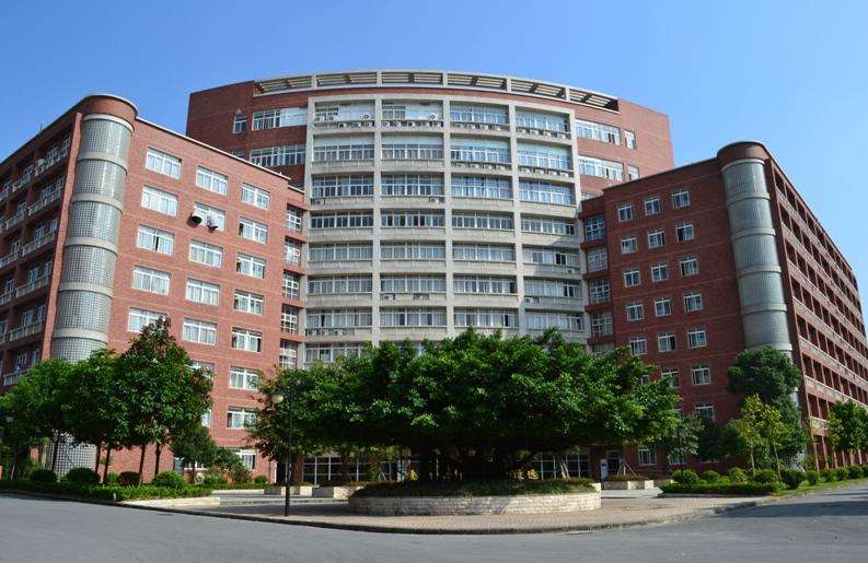 2022年重慶醫(yī)科大學(xué)護(hù)理學(xué)院位于哪里呢？