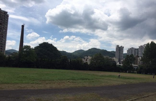 貴陽精工科技學(xué)校運(yùn)動場（2）